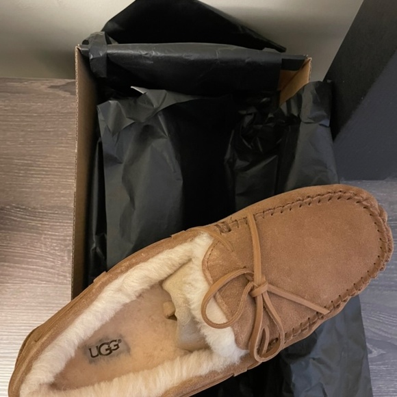 UGG Menswear Mocassin (Slipper) - Picture 2 of 3